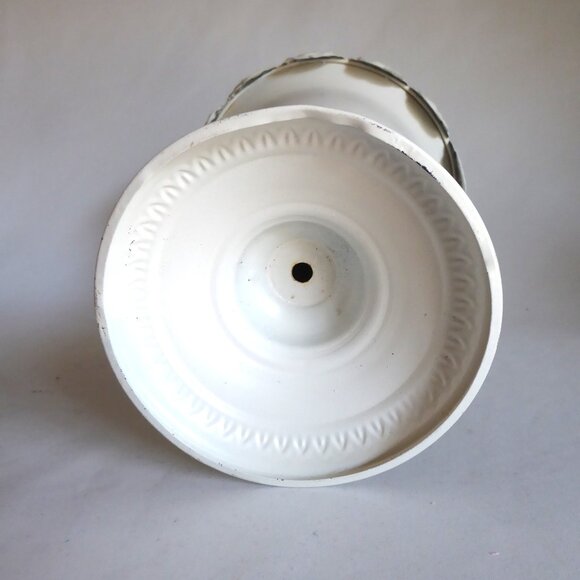 NEW 13” SHABBY CHIC CHIPPY WHITE METAL ROSE PEDESTAL CENTERPIECE BOWL URN - Picture 5 of 6